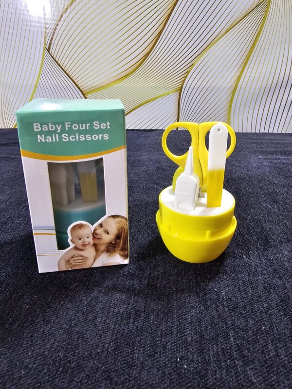 Tiny Tots Nail Scissors Set - Image 2