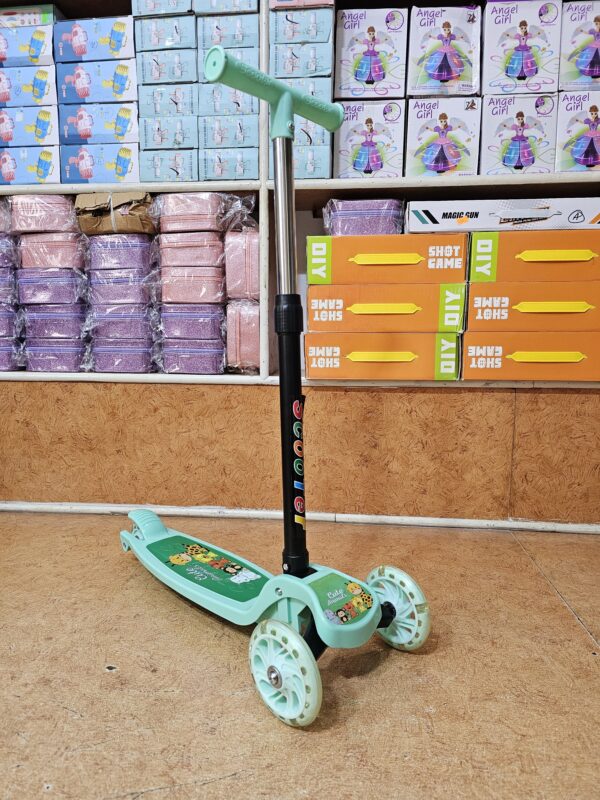 Kick Scooter For Kids - Image 4